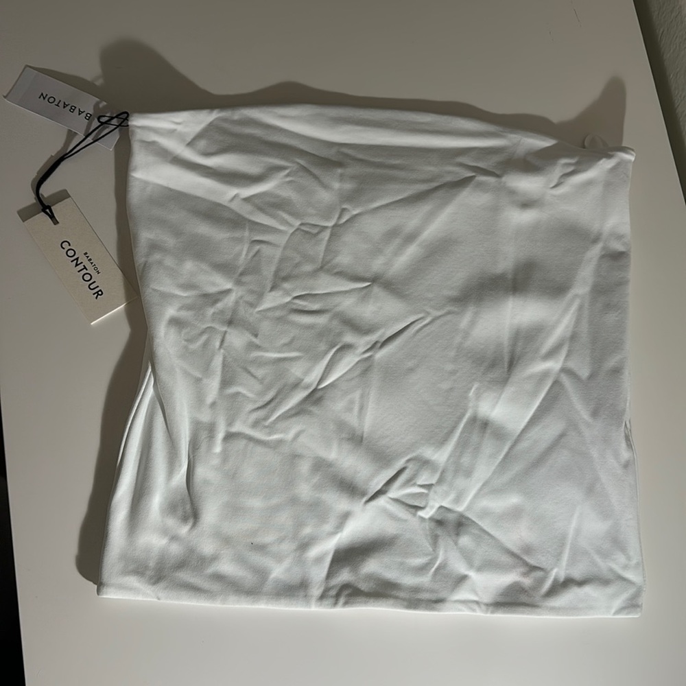 Babaton (Aritzia) contour tube Size M